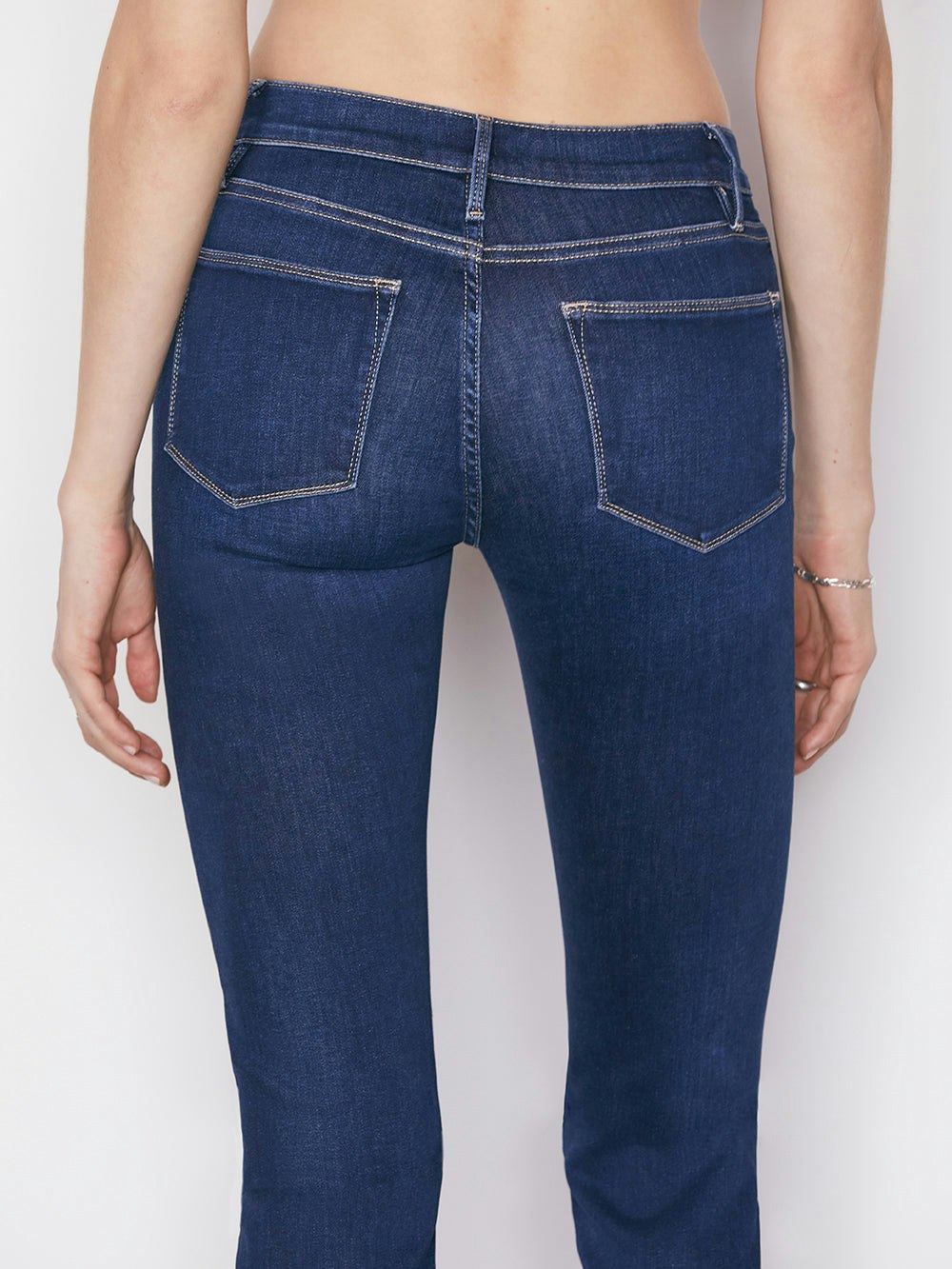 back view alt:fit2